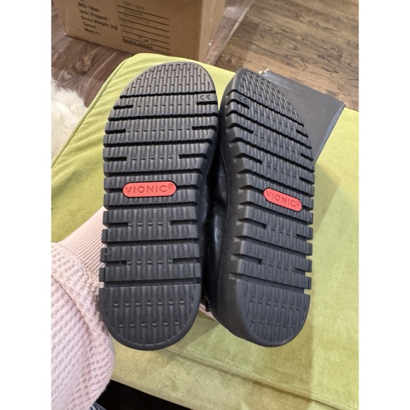 Vionic Women Uptown Ballet Loafer Black Leather Platform Lug sole Size 7 - Picture 7 of 9